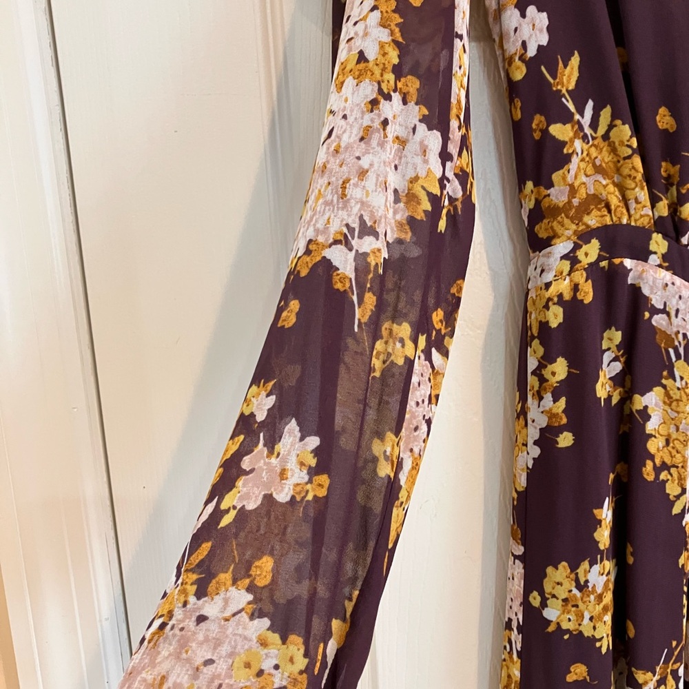 Massimo Dutti Midi Floral Dress With Sheer Sleeves Button Detail Size US4 - Picture 7 of 9